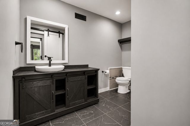 238 W Wedgewood Circle, Newnan, GA 30263