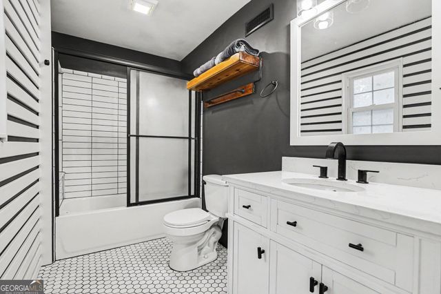 238 W Wedgewood Circle, Newnan, GA 30263