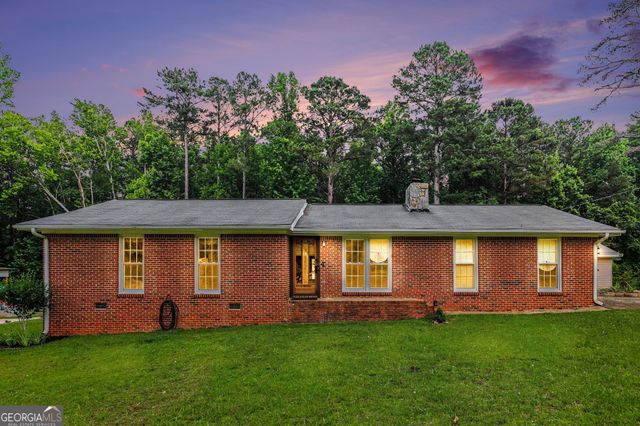 238 W Wedgewood Circle, Newnan, GA 30263