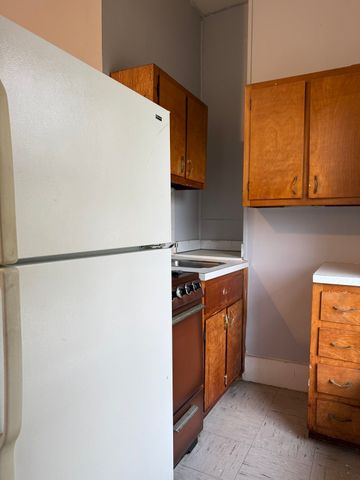 306 W Elm St 8, Brockton, MA 02301
