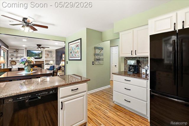 14250 Cranston Street, Livonia, MI 48154