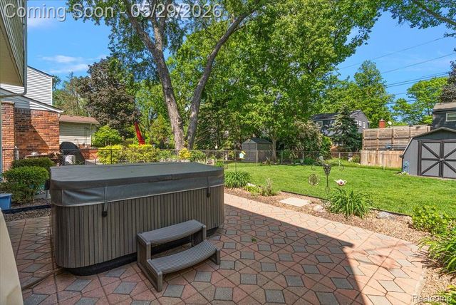 14250 Cranston Street, Livonia, MI 48154
