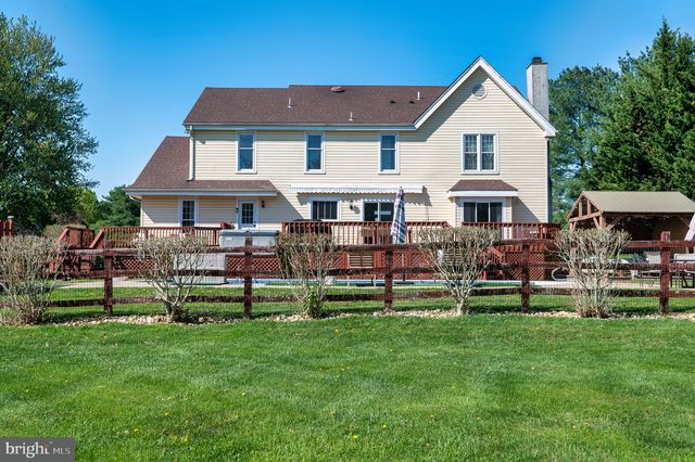 11 MEADOW WOOD LN, Landenberg, PA 19350