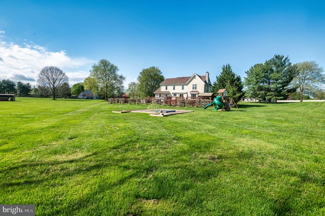 11 MEADOW WOOD LN, Landenberg, PA 19350