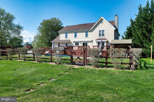 11 MEADOW WOOD LN, Landenberg, PA 19350