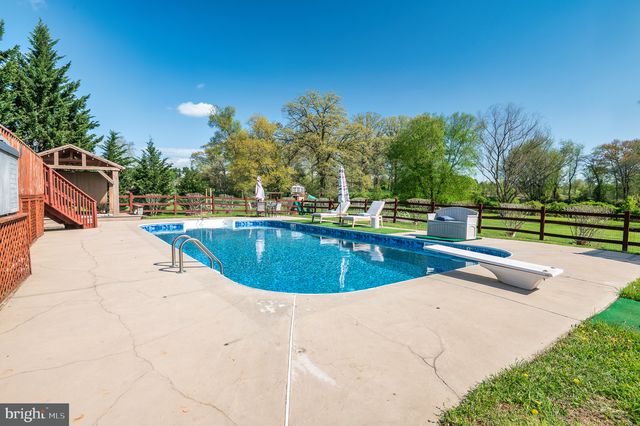 11 MEADOW WOOD LN, Landenberg, PA 19350