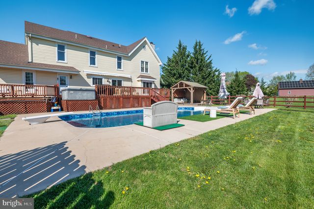 11 MEADOW WOOD LN, Landenberg, PA 19350