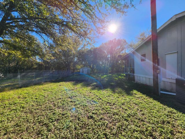 108 Mesquite LN, Burnet, TX 78611