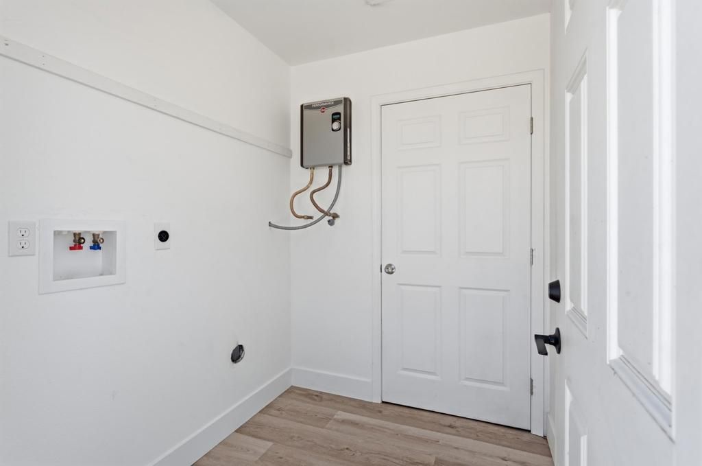 Image 21 of property listing at 2184 Riviera Court, Thermal, CA 92274