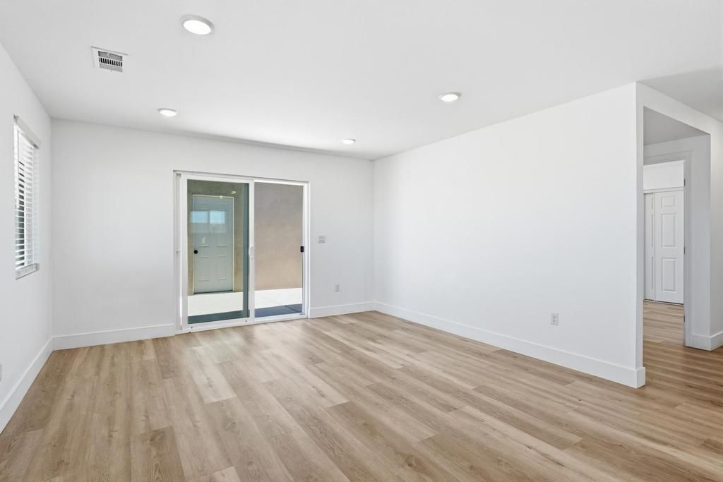 Image 7 of property listing at 2184 Riviera Court, Thermal, CA 92274