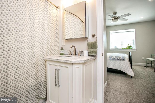 205 TUPELO GROVE, Ambler, PA 19002