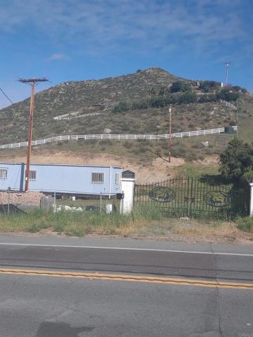 5352 Dehesa Rd, El Cajon, CA 92019