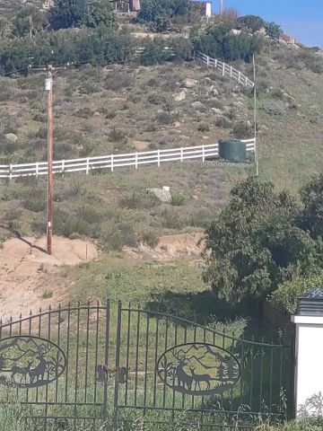 5352 Dehesa Rd, El Cajon, CA 92019