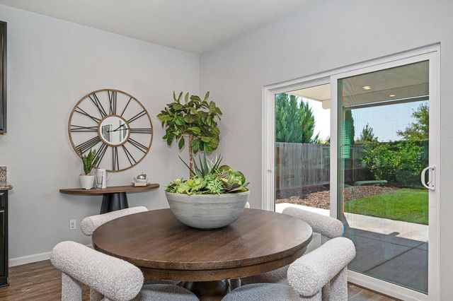 7136 Corvus Cir, Roseville, CA 95747