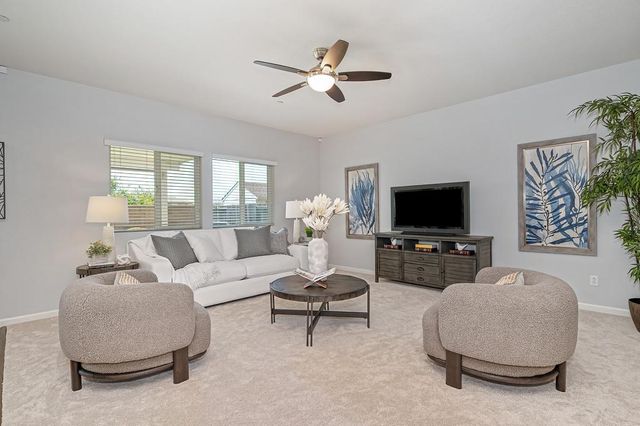 7136 Corvus Cir, Roseville, CA 95747