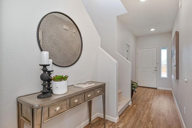 7136 Corvus Cir, Roseville, CA 95747