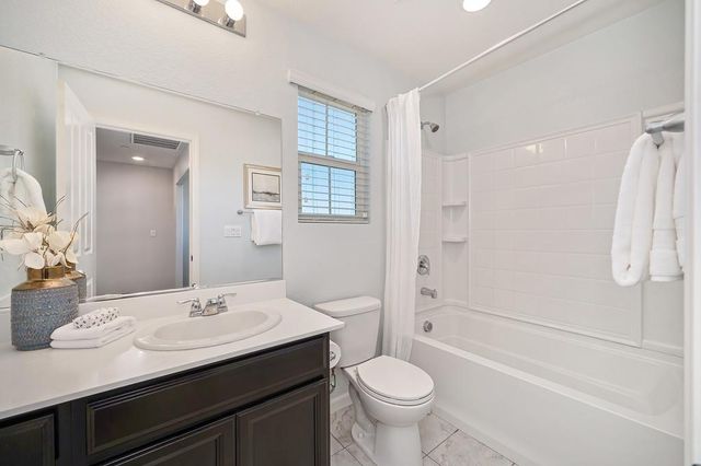 7136 Corvus Cir, Roseville, CA 95747