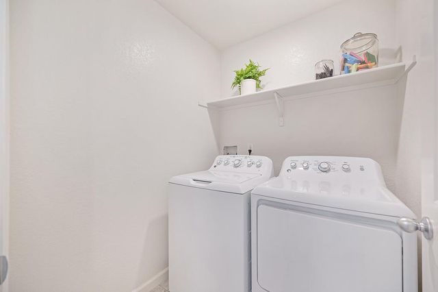 7136 Corvus Cir, Roseville, CA 95747
