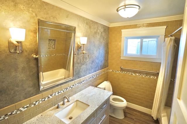 10340 Fowler Avenue, Clovis, CA 93619