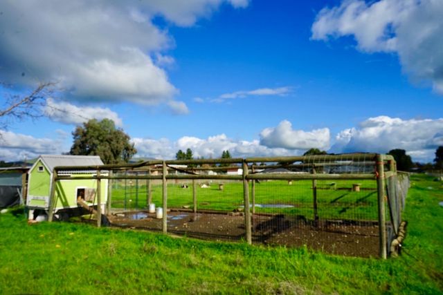 10340 Fowler Avenue, Clovis, CA 93619