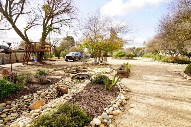 10340 Fowler Avenue, Clovis, CA 93619