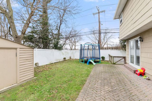 409 barnard Avenue, Woodmere, NY 11559