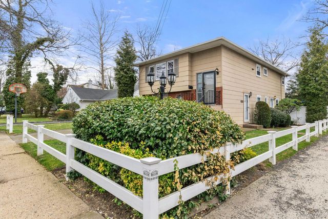 409 barnard Avenue, Woodmere, NY 11559