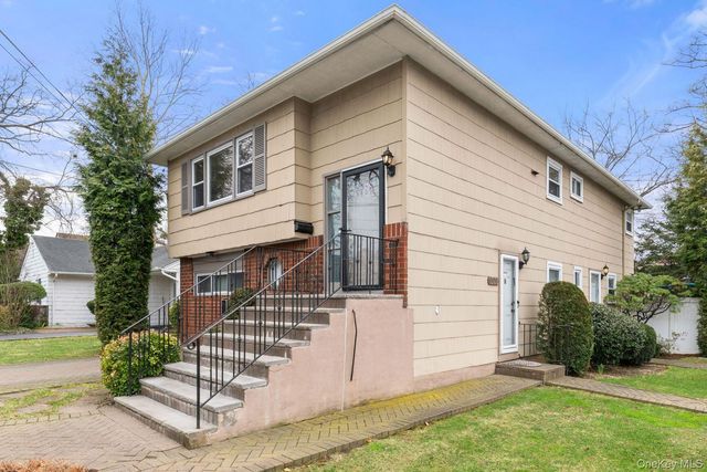 409 barnard Avenue, Woodmere, NY 11559