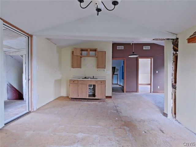 220 3rd Avenue, Frankfort, NY 13340