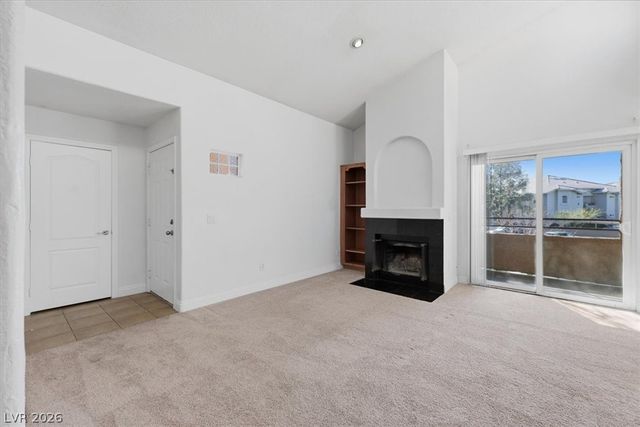 9325 West Desert Inn Road 218, Las Vegas, NV 89117