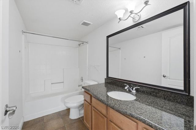 9325 West Desert Inn Road 218, Las Vegas, NV 89117