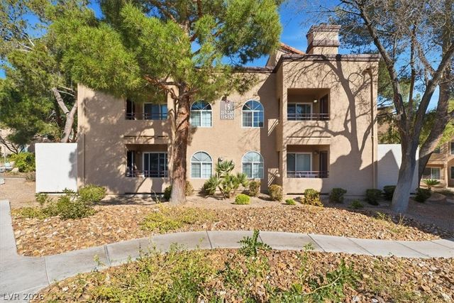 9325 West Desert Inn Road 218, Las Vegas, NV 89117