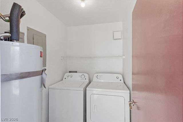 9325 West Desert Inn Road 218, Las Vegas, NV 89117