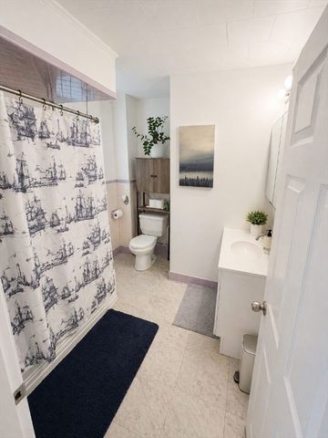 33 Jefferson St 3, Cambridge, MA 02141