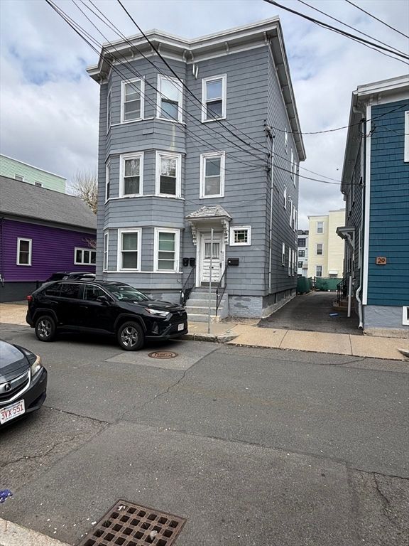 33 Jefferson St 3, Cambridge, MA 02141