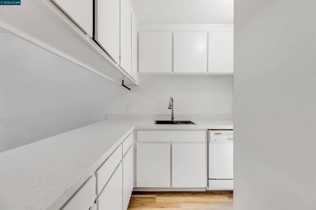 1731 Ellis St 16, Concord, CA 94520