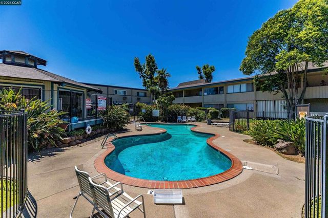 1731 Ellis St 16, Concord, CA 94520