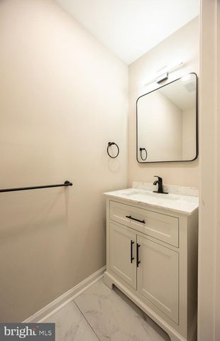 199 LAKE DR, Atco, NJ 08004