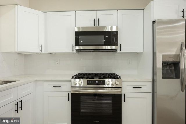 199 LAKE DR, Atco, NJ 08004