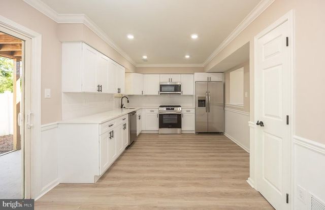 199 LAKE DR, Atco, NJ 08004