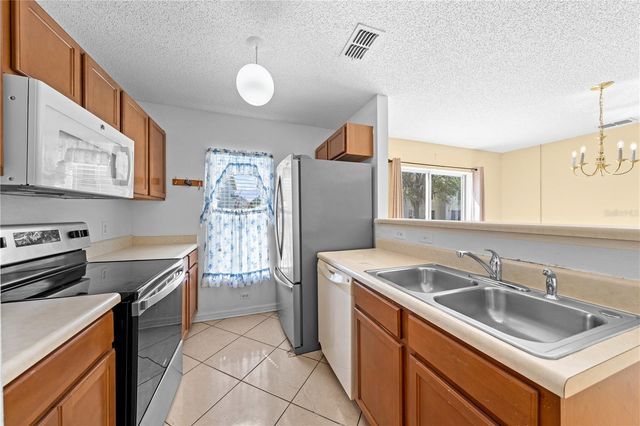 2750 DODDS LANE, Kissimmee, FL 34743