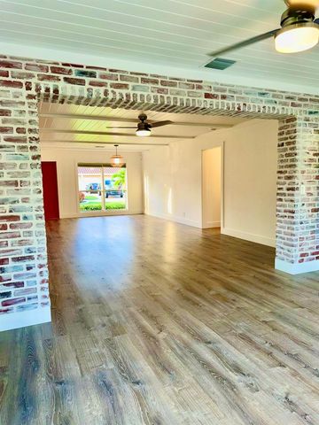 474 NE 38th Street, Boca Raton, FL 33431