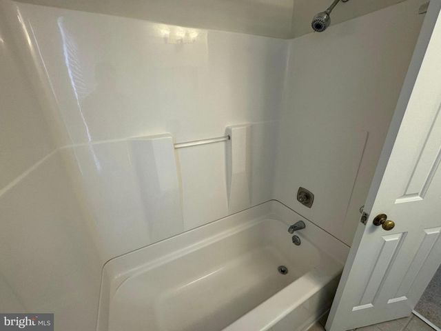 9207 HUNTING PINES PL, Fairfax, VA 22032