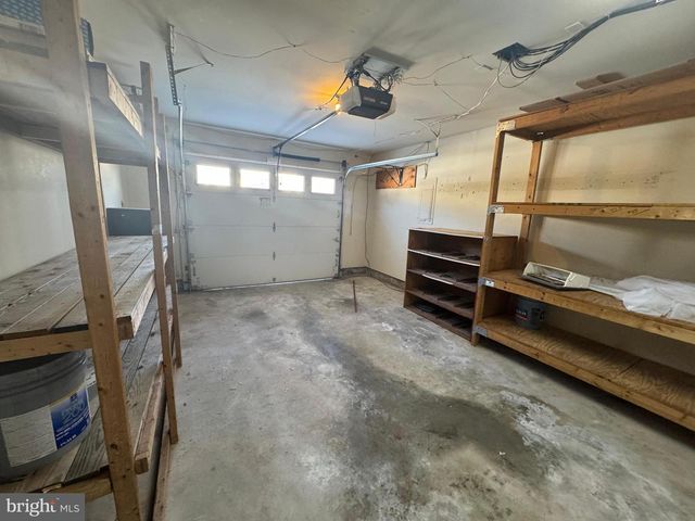 9207 HUNTING PINES PL, Fairfax, VA 22032