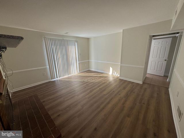 9207 HUNTING PINES PL, Fairfax, VA 22032