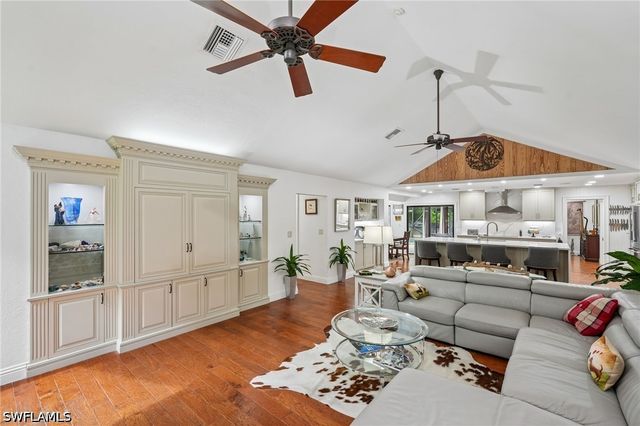 4980 Tamarind Ridge DR, Naples, FL 34119