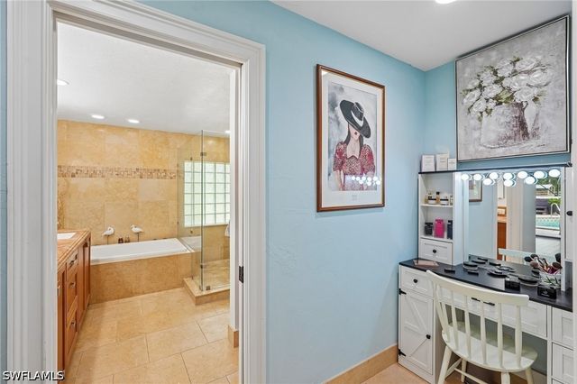 4980 Tamarind Ridge DR, Naples, FL 34119