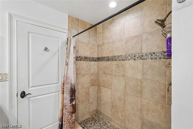 4980 Tamarind Ridge DR, Naples, FL 34119