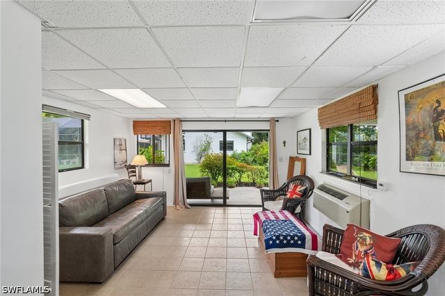 4980 Tamarind Ridge DR, Naples, FL 34119