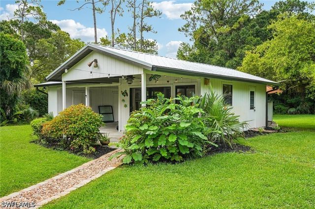 4980 Tamarind Ridge DR, Naples, FL 34119